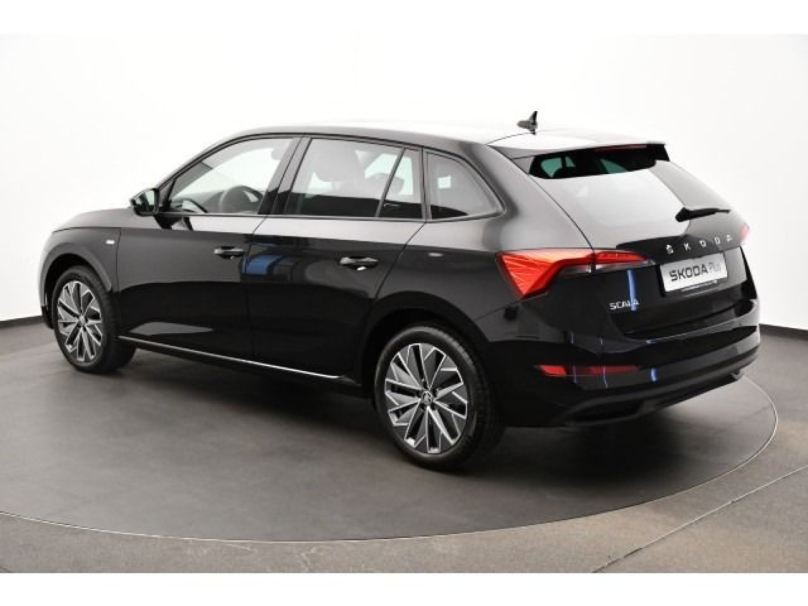 diagonalansicht-hinten-aussen