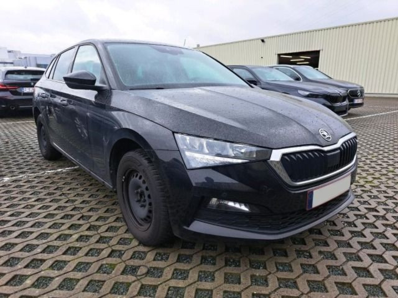 diagonal-frontansicht-aussen