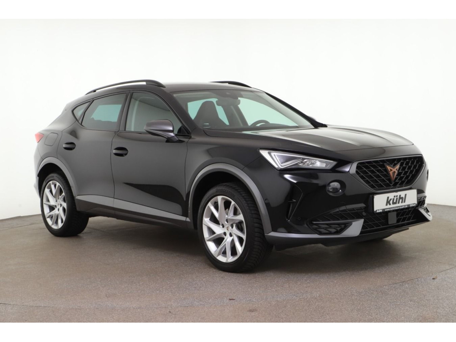 diagonal-frontansicht-aussen