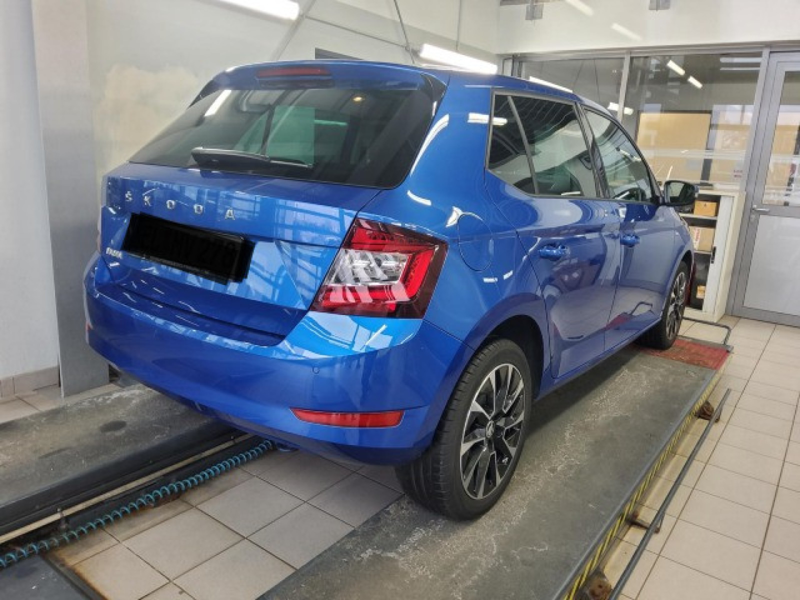 diagonalansicht-hinten-aussen