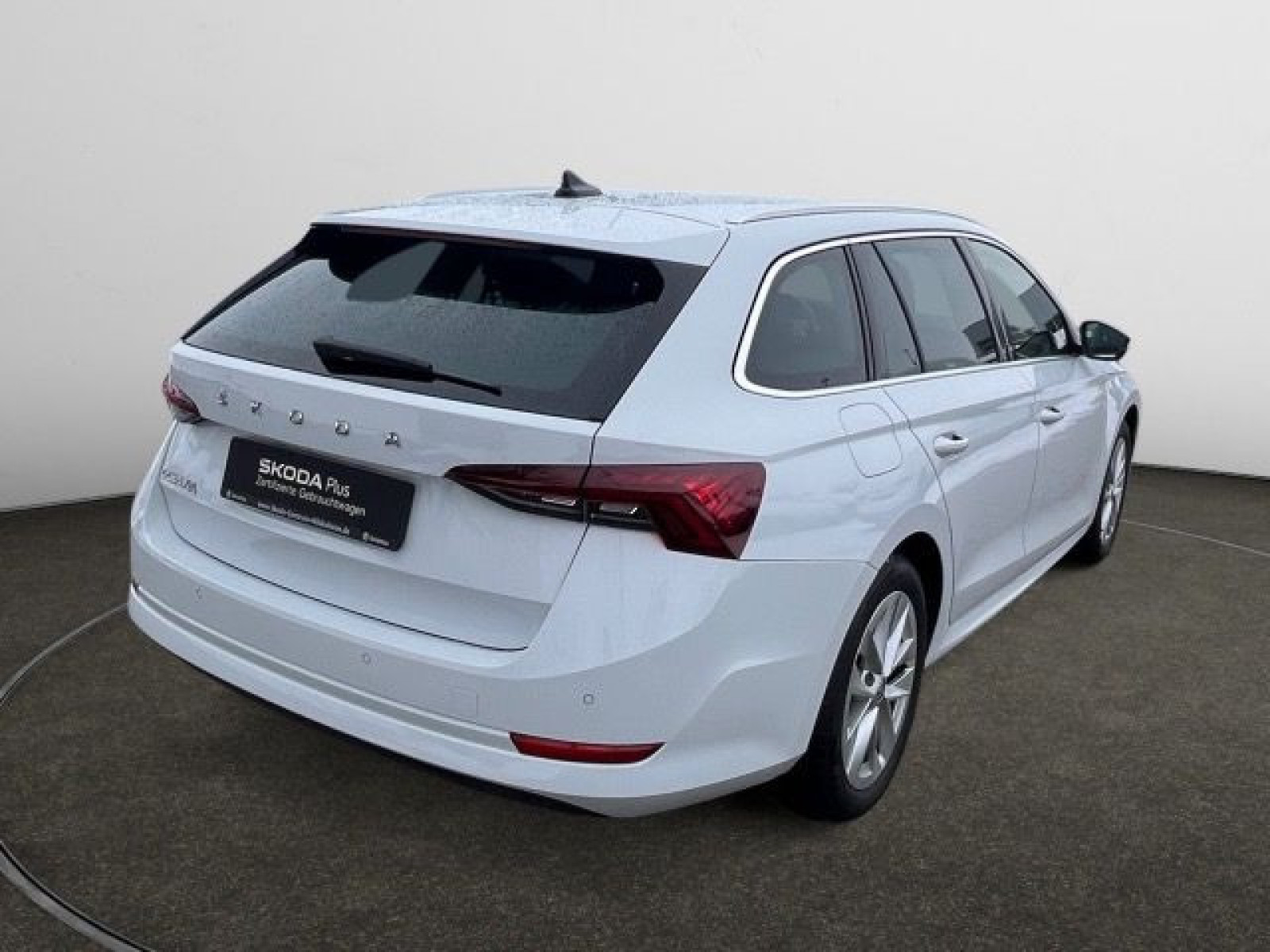 diagonalansicht-hinten-aussen