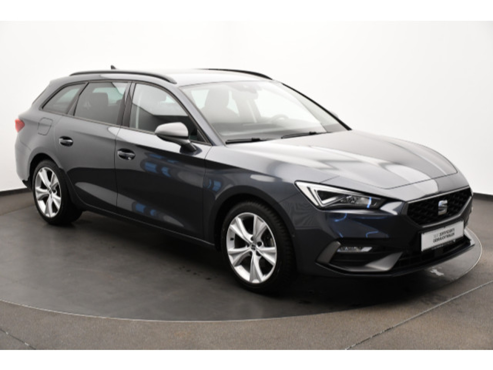 diagonal-frontansicht-aussen