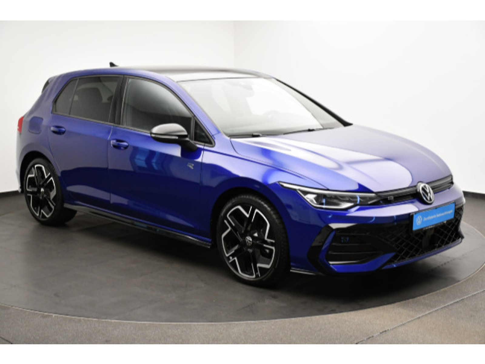 diagonal-frontansicht-aussen