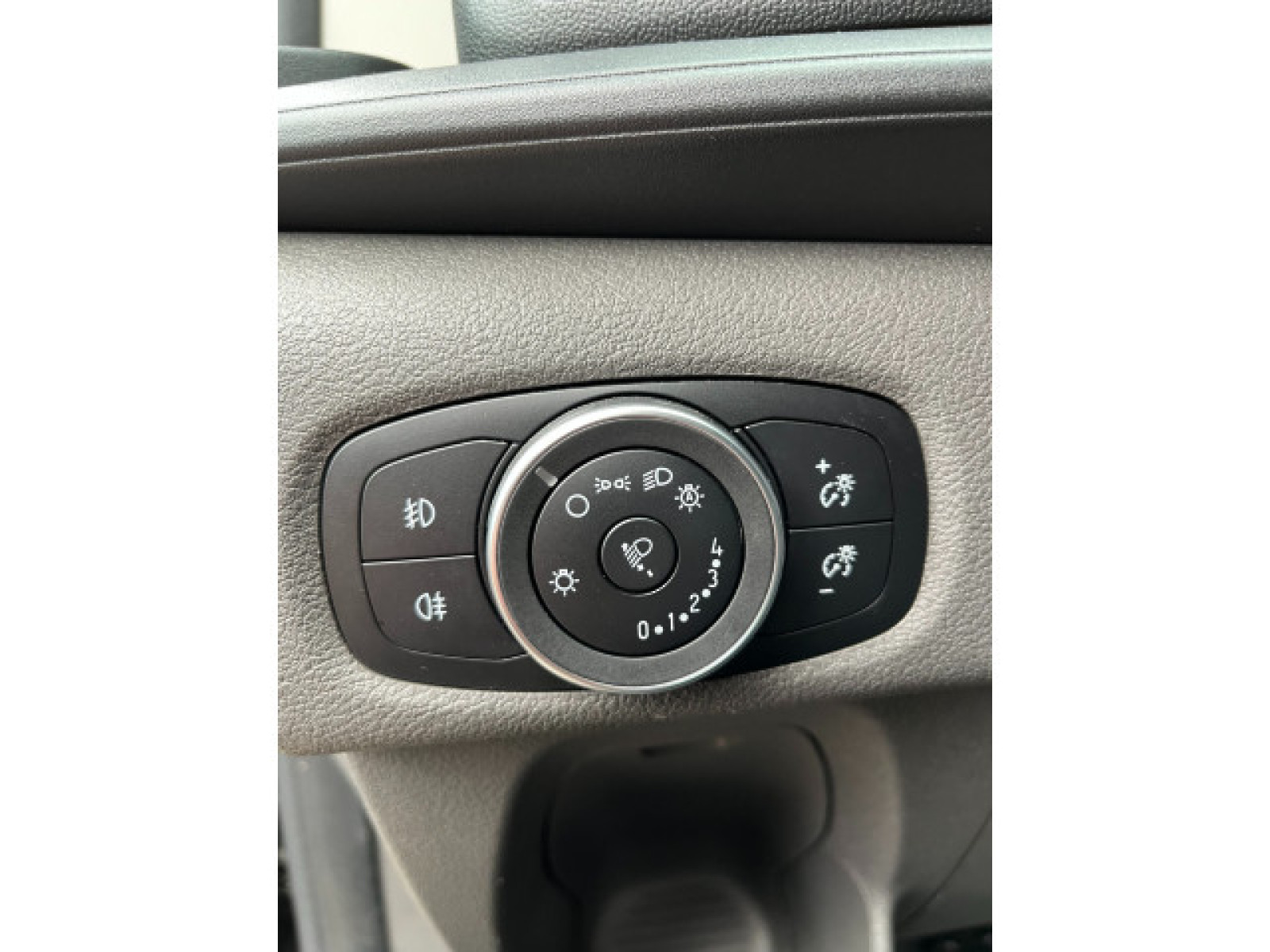 Ford - Transit Custom_17