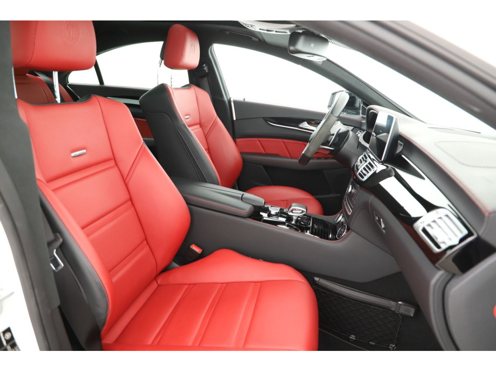 Mercedes-Benz - CLS 63 AMG_8