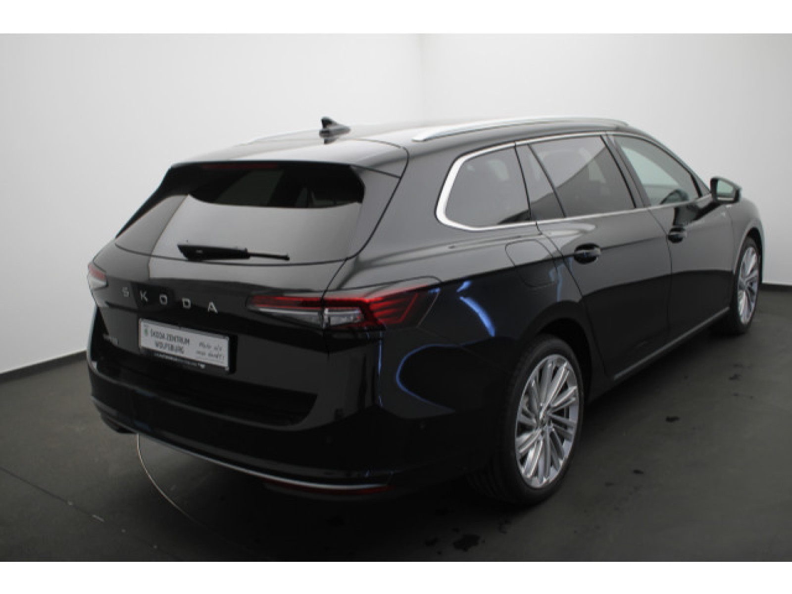 diagonalansicht-hinten-aussen