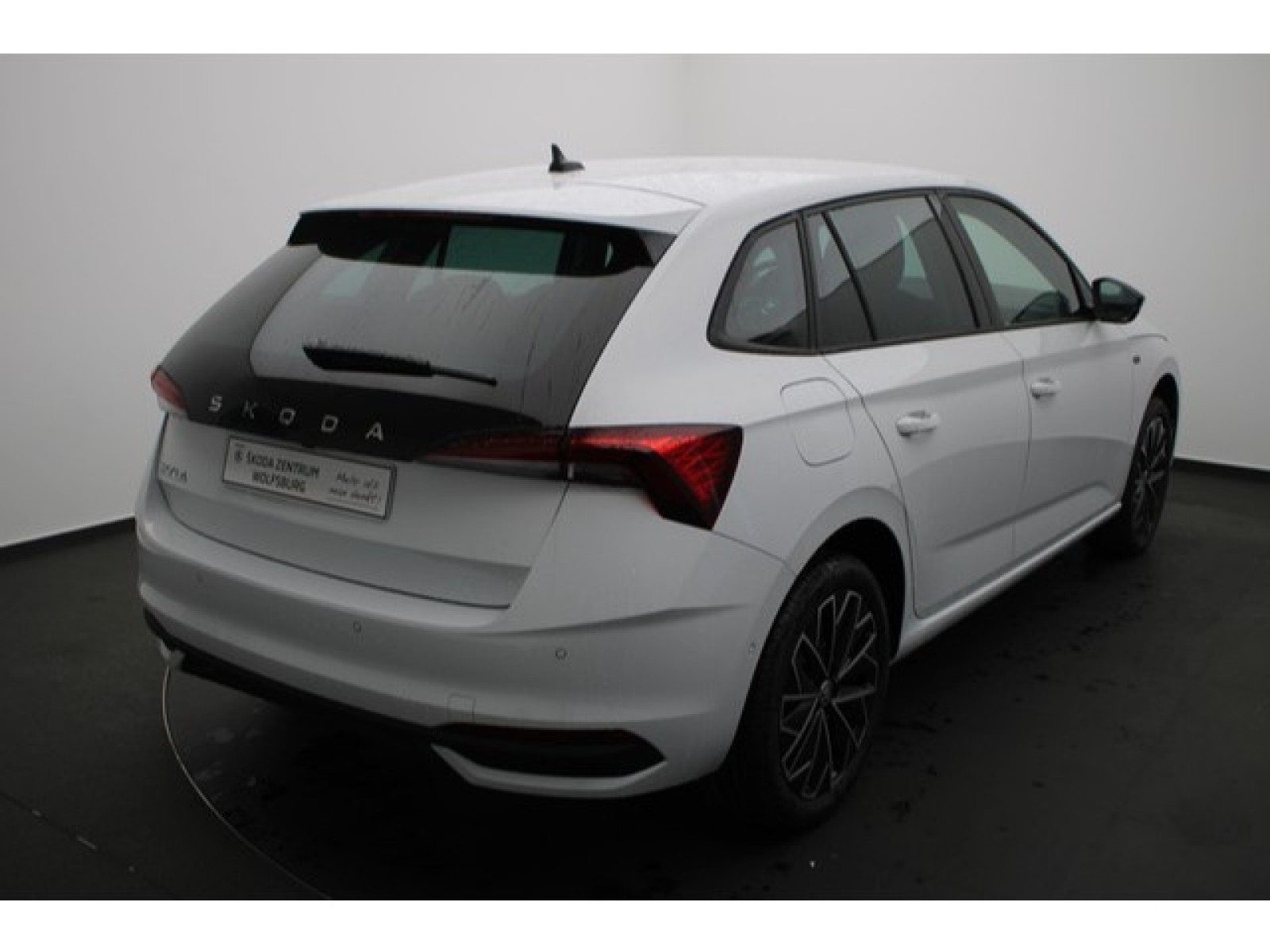 diagonalansicht-hinten-aussen