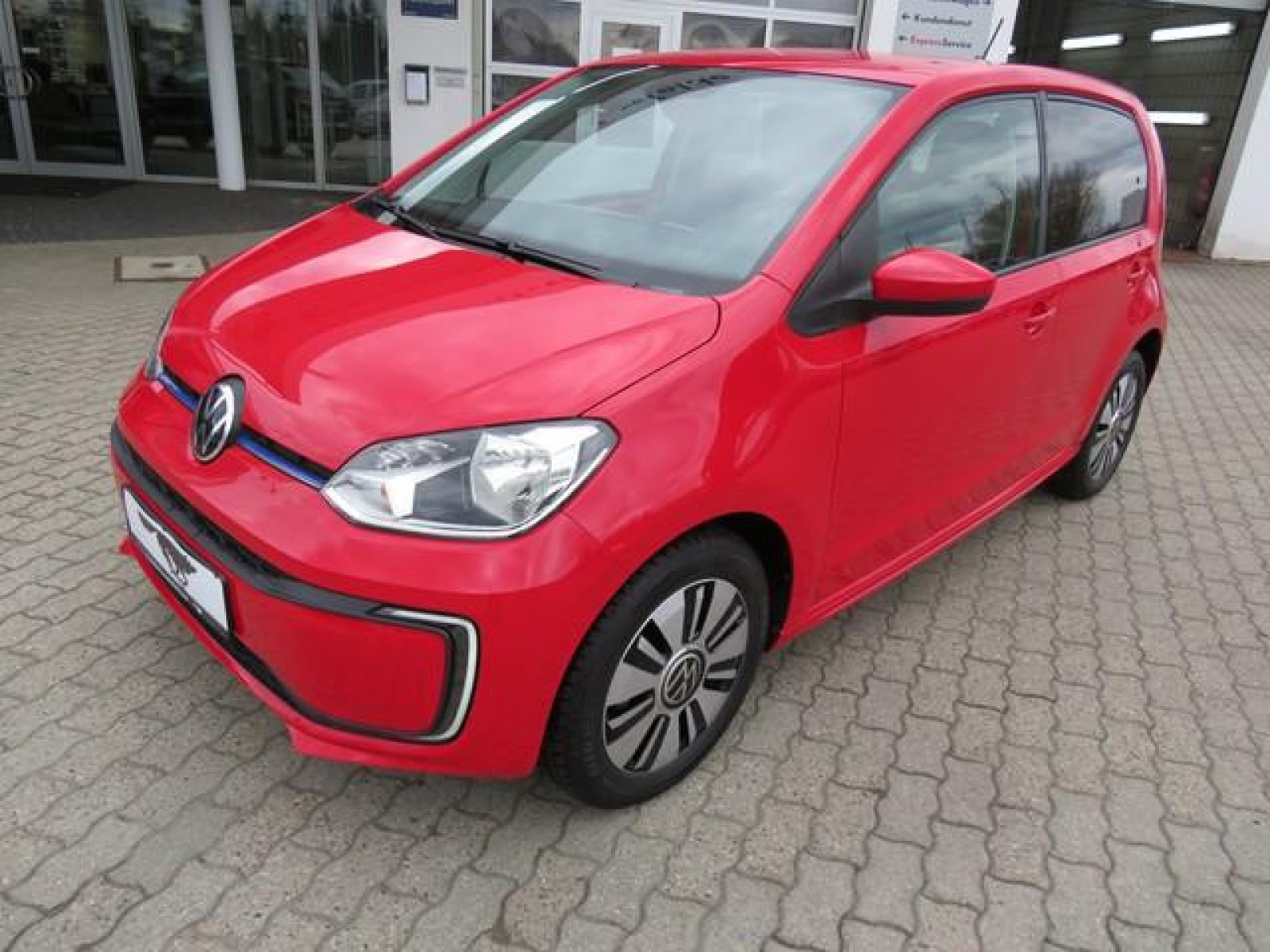 diagonal-frontansicht-aussen