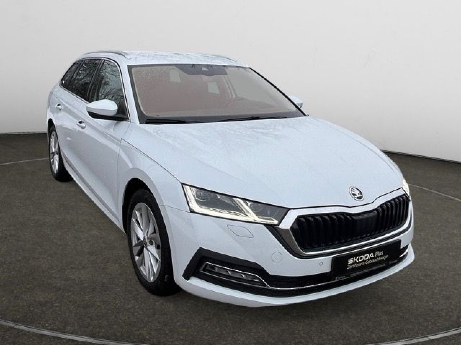 diagonal-frontansicht-aussen