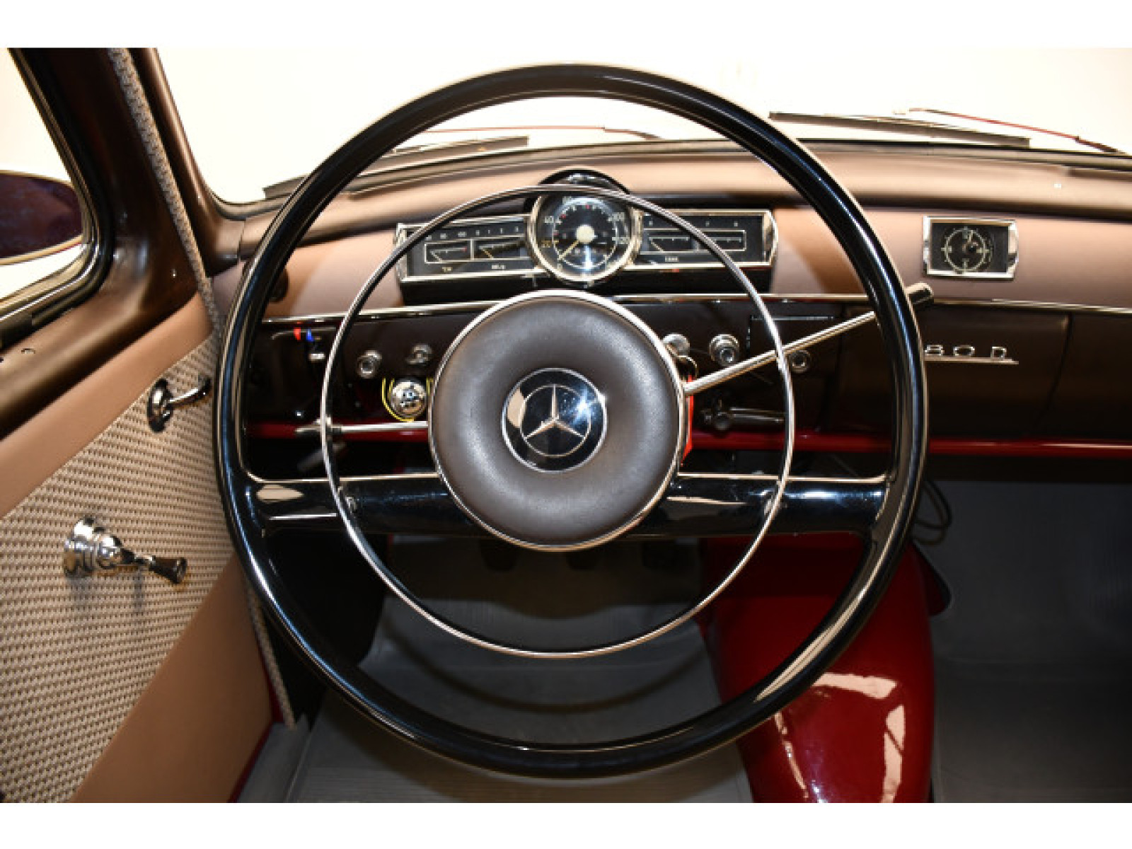 Mercedes-Benz - 190_6