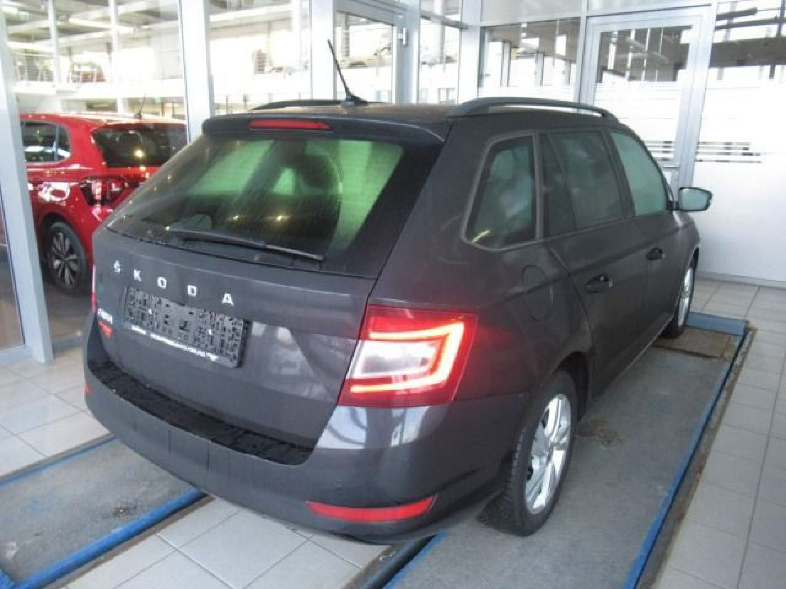 diagonalansicht-hinten-aussen