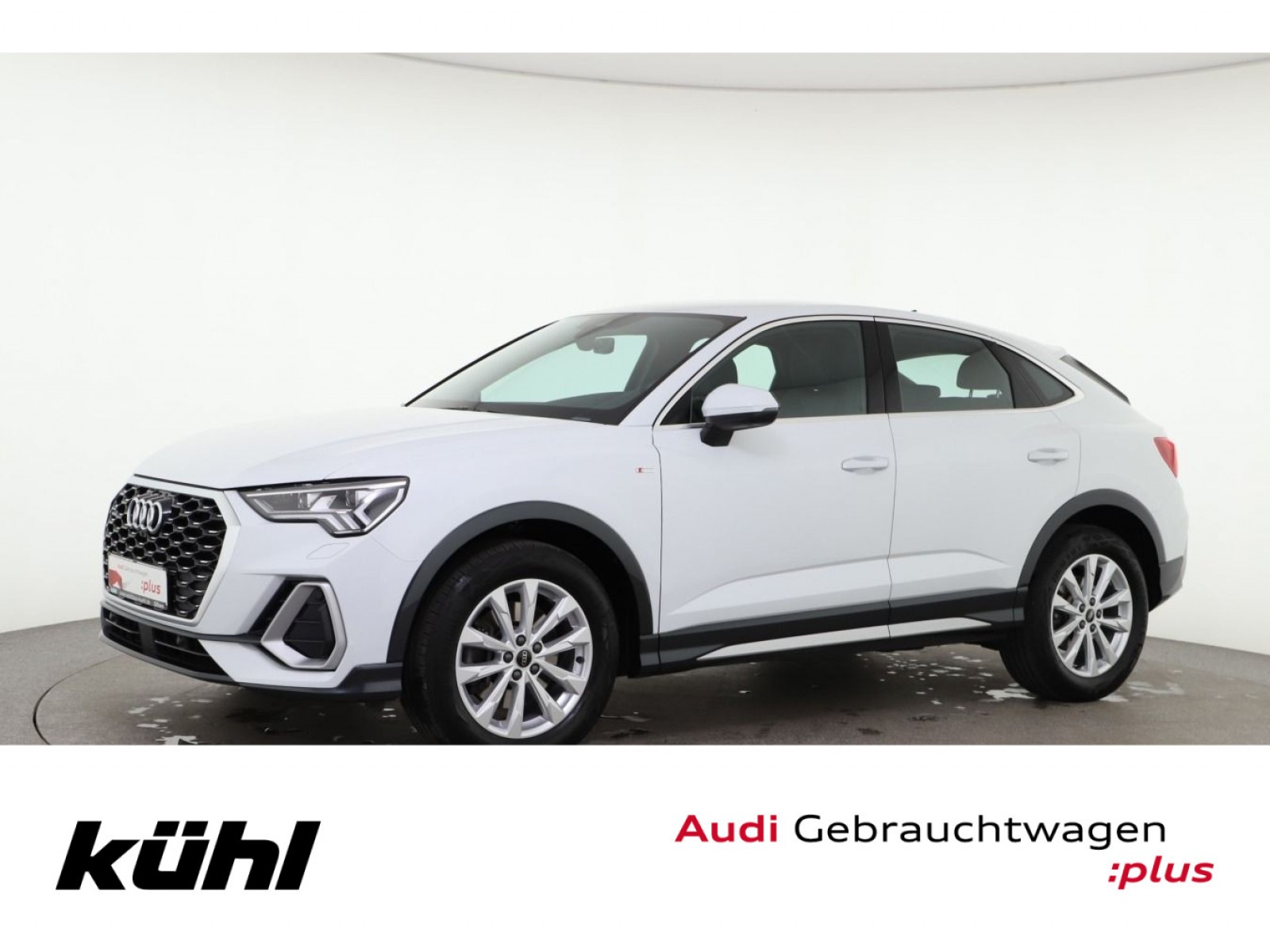 Q3 Sportback 40 TDI Q S tronic S line AHK Matrix Stand