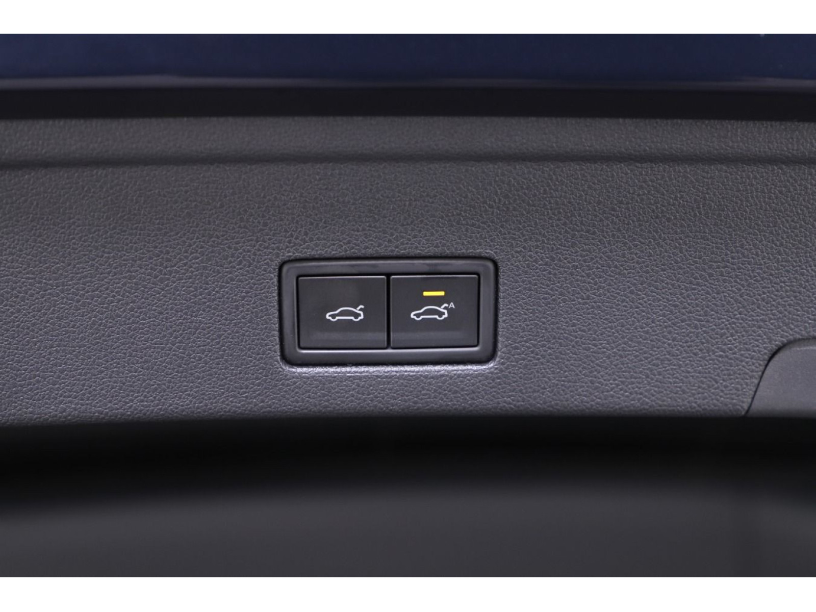 Volkswagen - Touareg_16