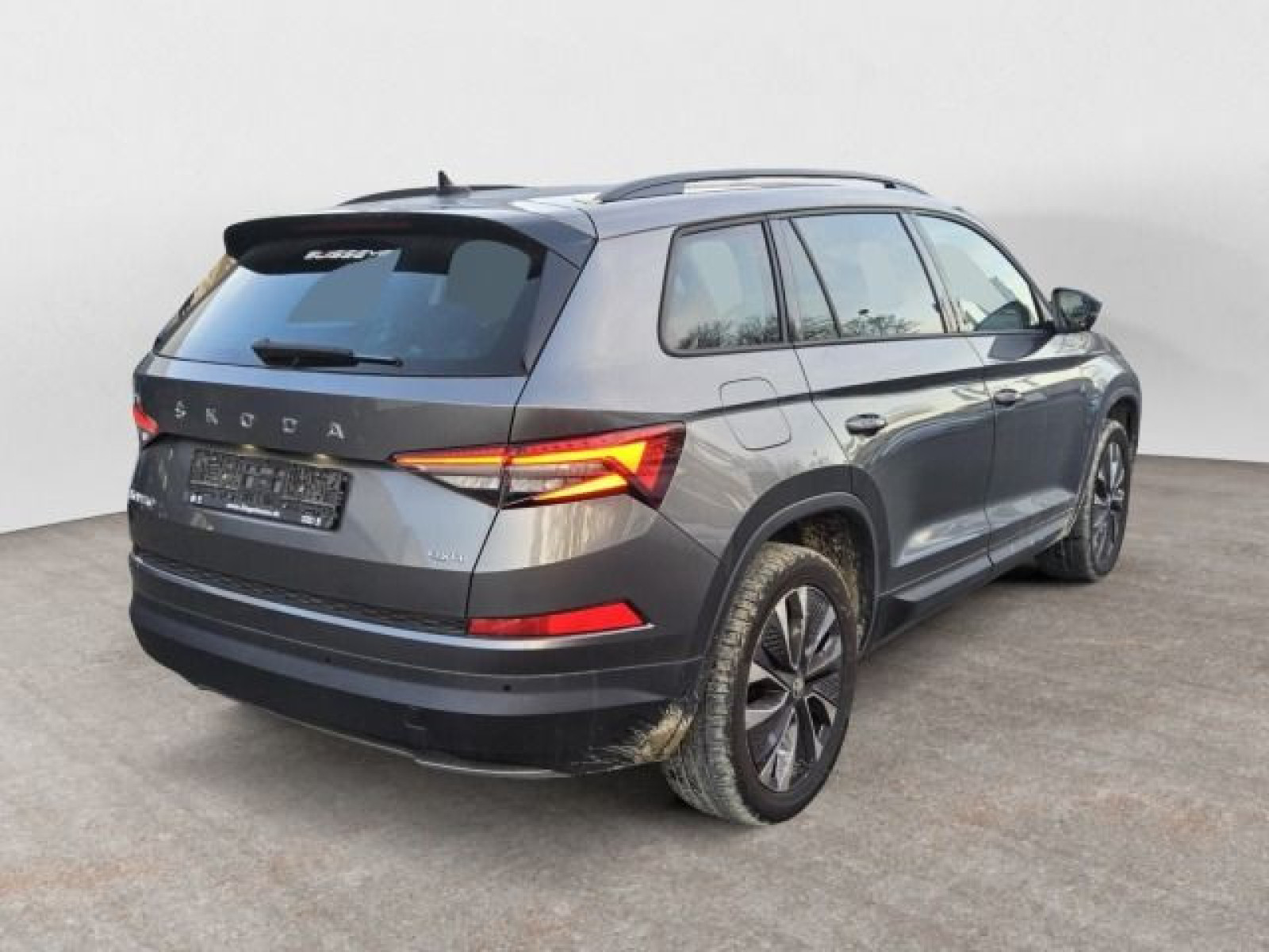 diagonalansicht-hinten-aussen