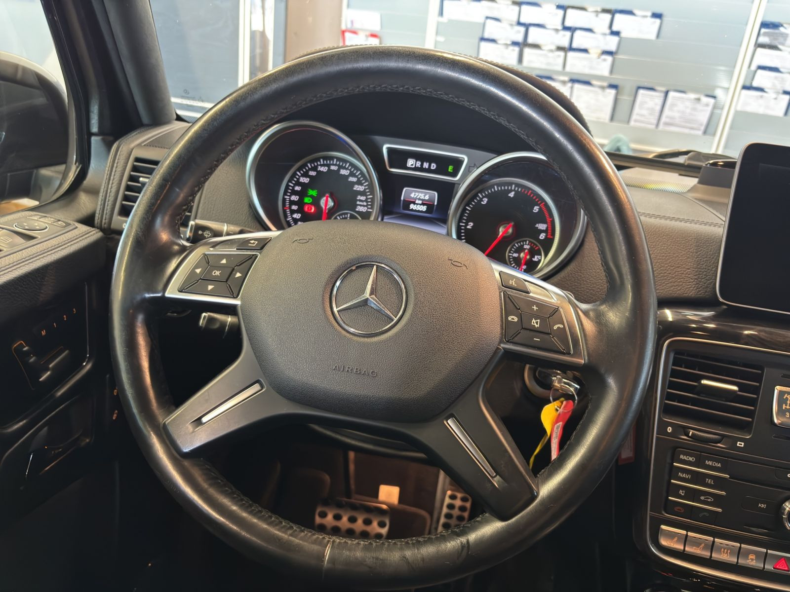 Mercedes-Benz - G 350_11