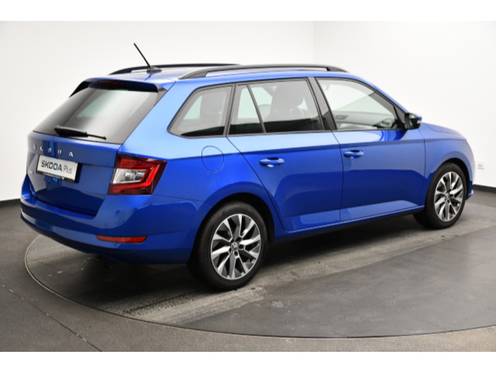 diagonalansicht-hinten-aussen