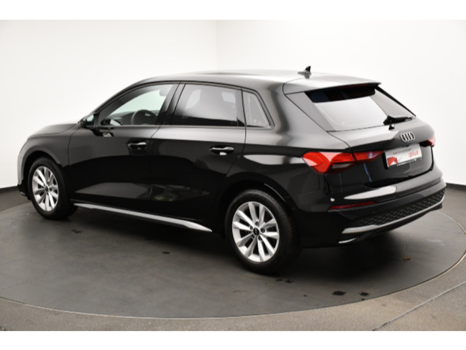 diagonalansicht-hinten-aussen