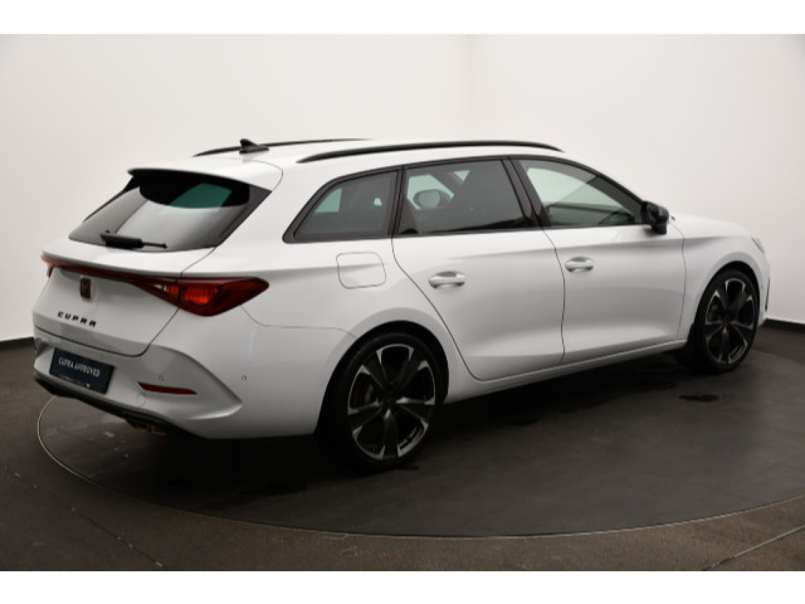 diagonalansicht-hinten-aussen