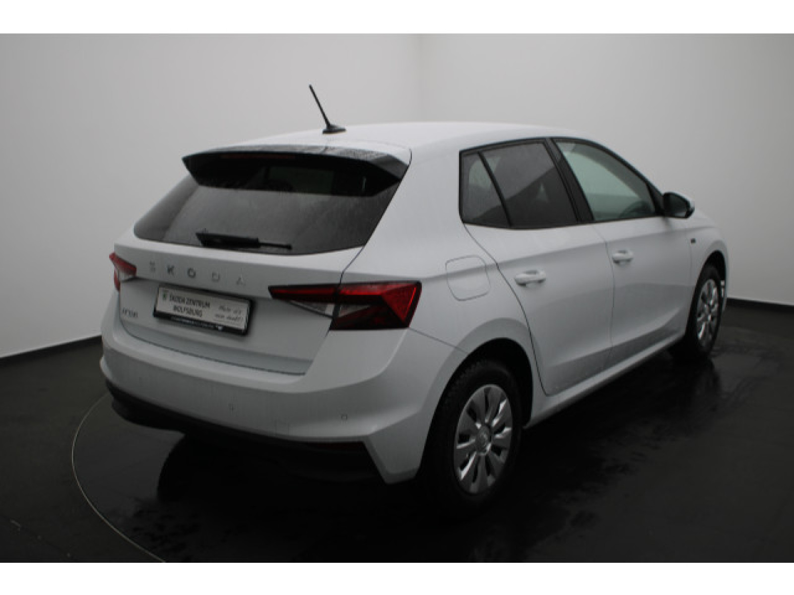 diagonalansicht-hinten-aussen