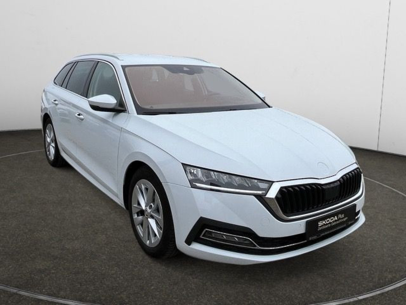 diagonal-frontansicht-aussen