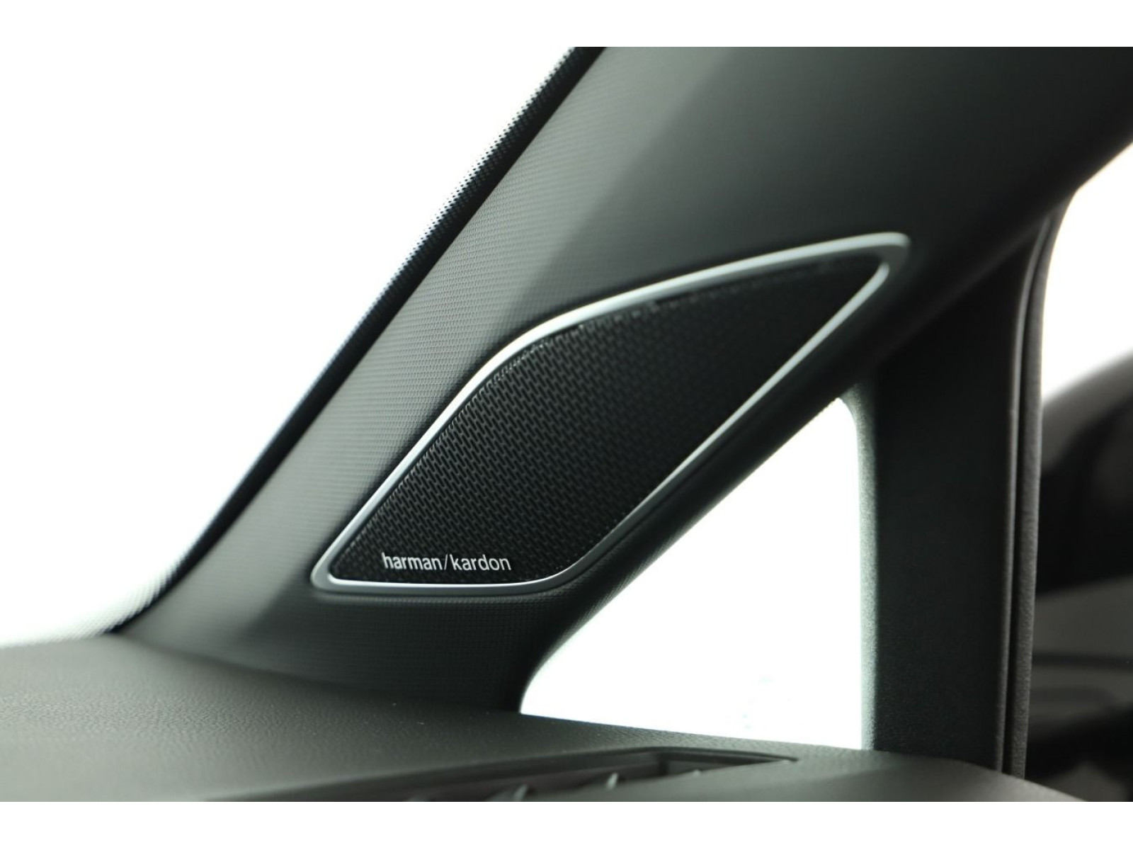 Volkswagen - Golf GTI_9