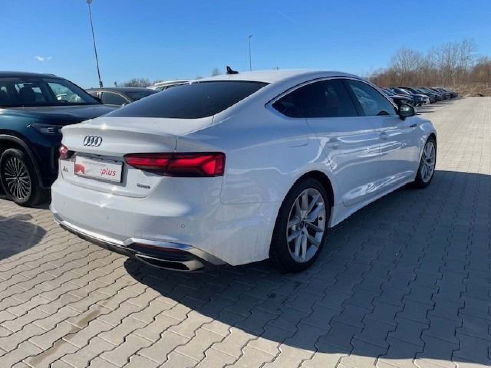 diagonalansicht-hinten-aussen