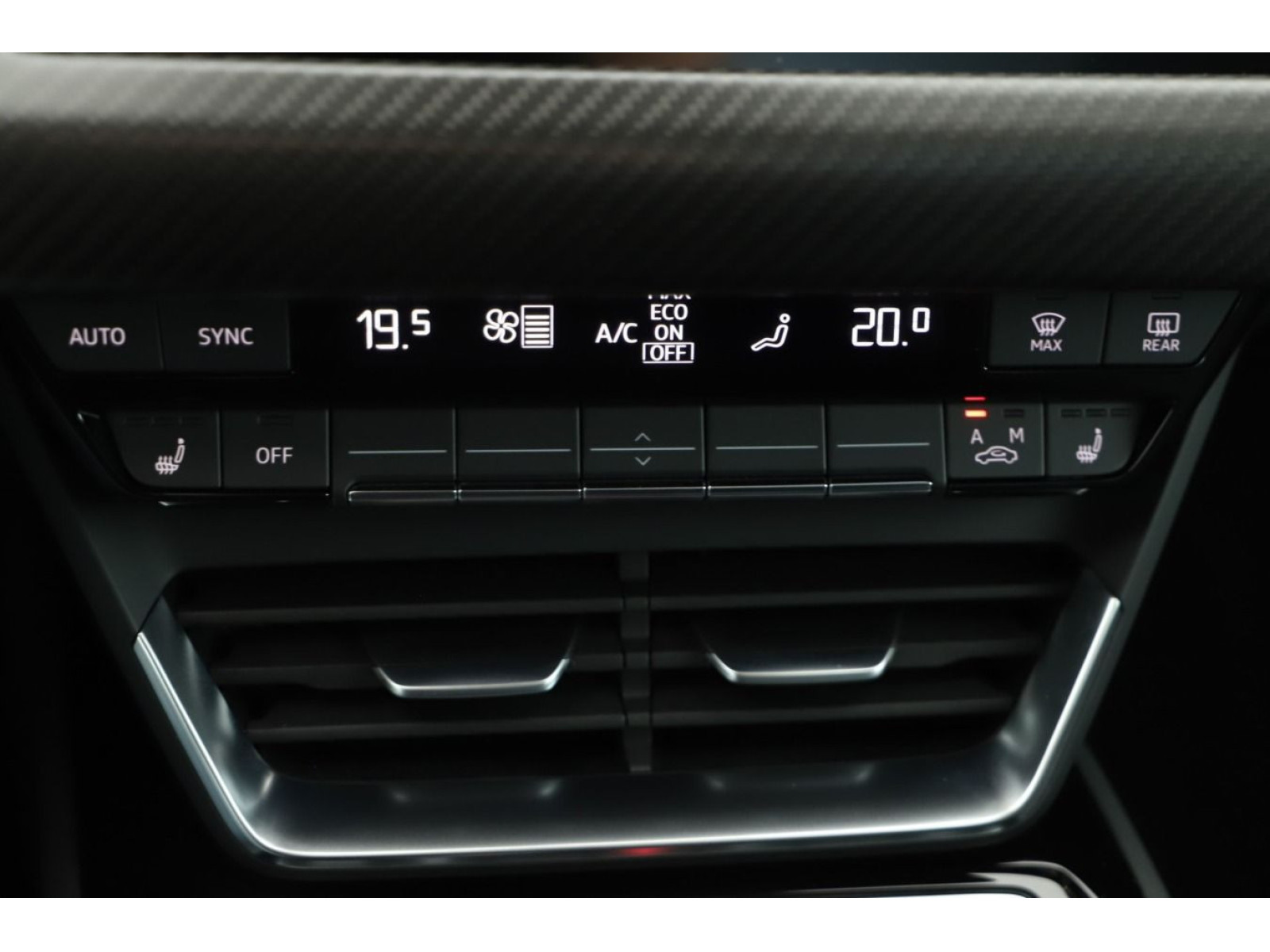 Audi - e-tron GT quattro_11