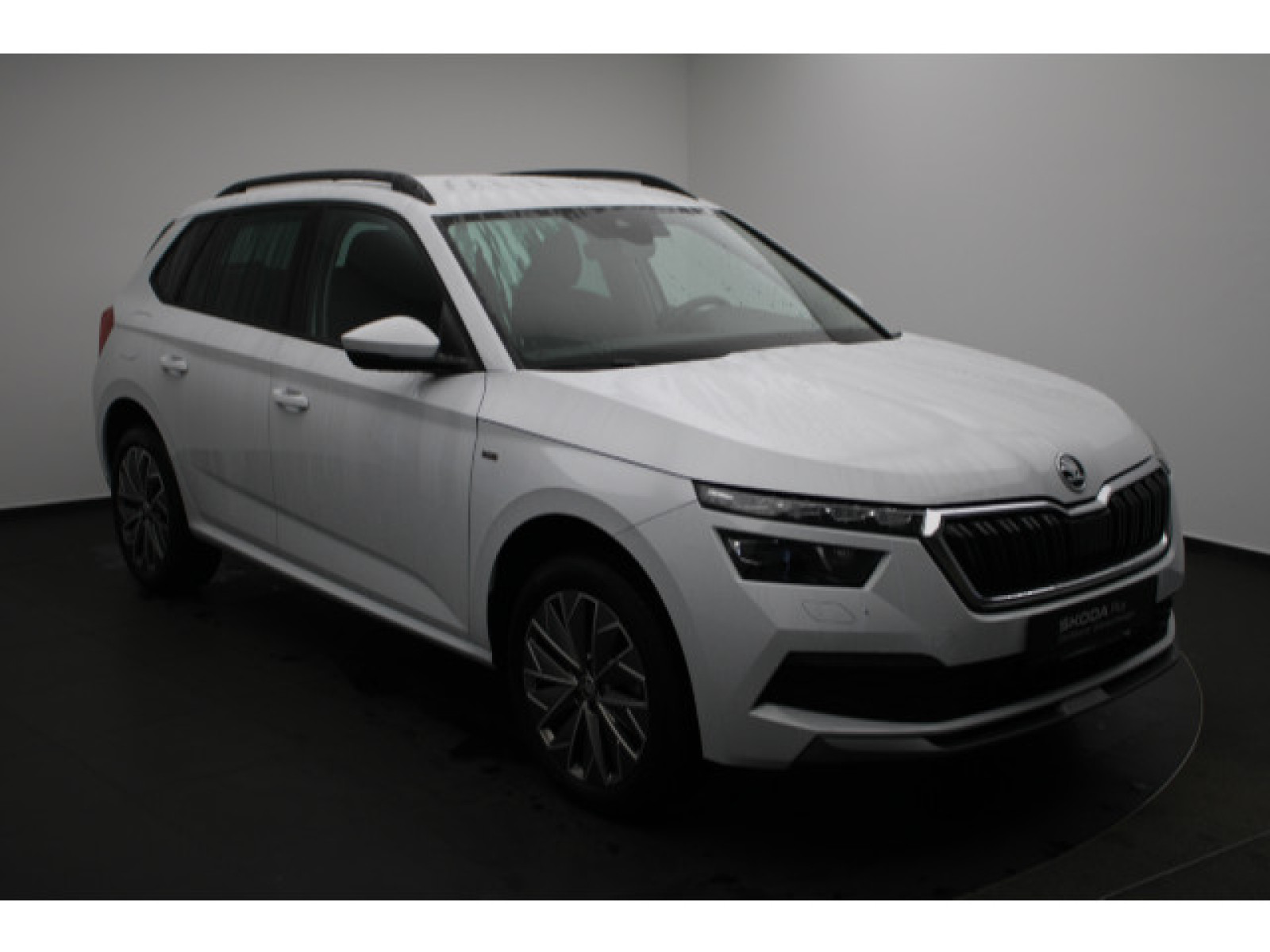 diagonal-frontansicht-aussen