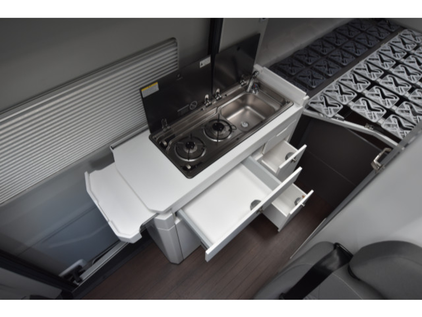 Volkswagen - California_14