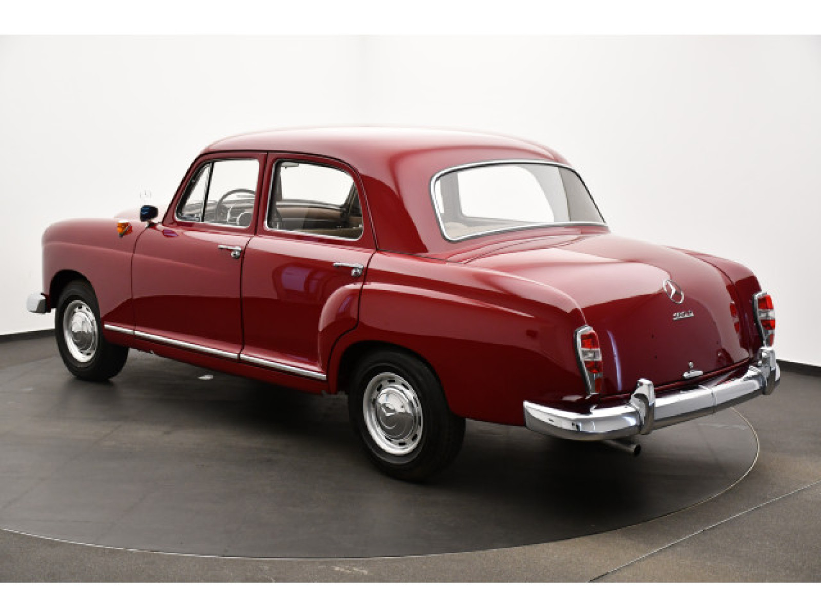 diagonalansicht-hinten-aussen