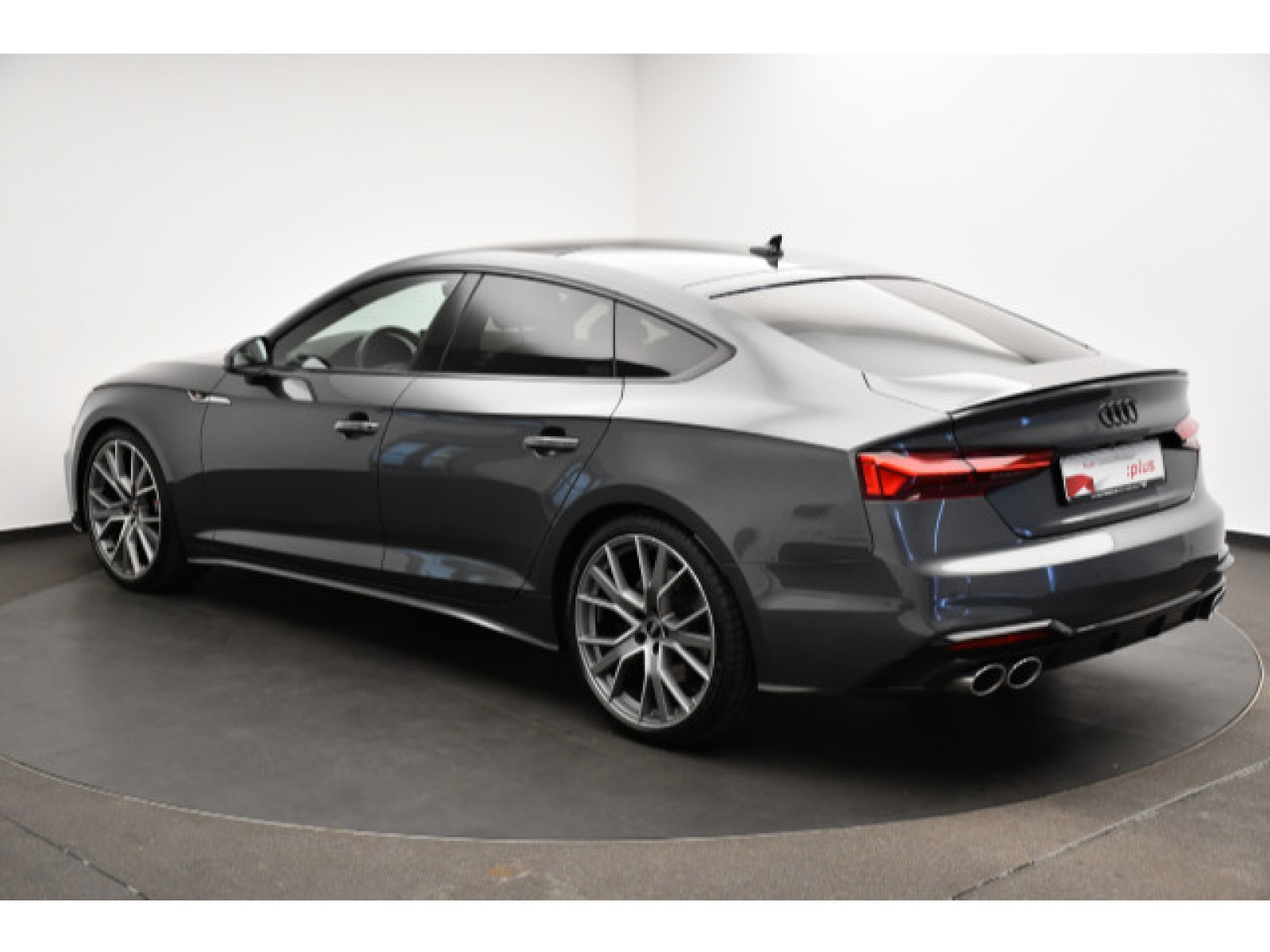 diagonalansicht-hinten-aussen