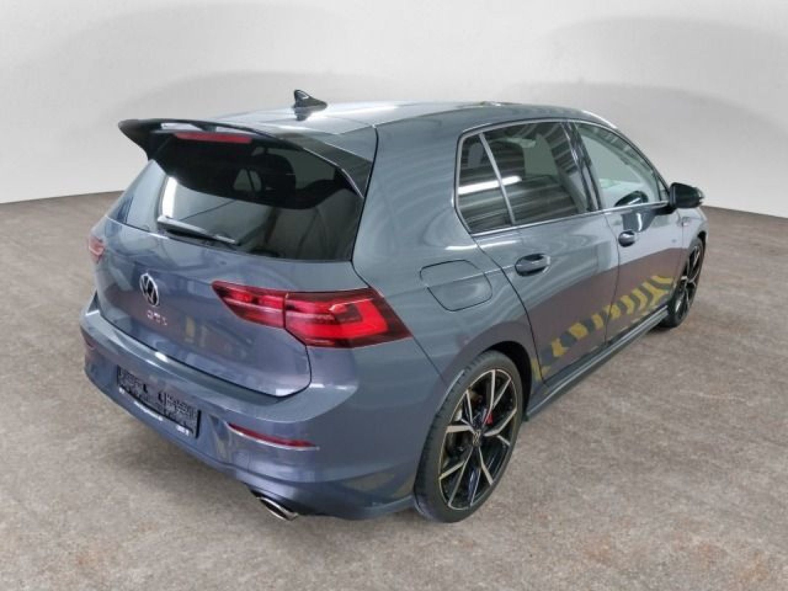 diagonalansicht-hinten-aussen