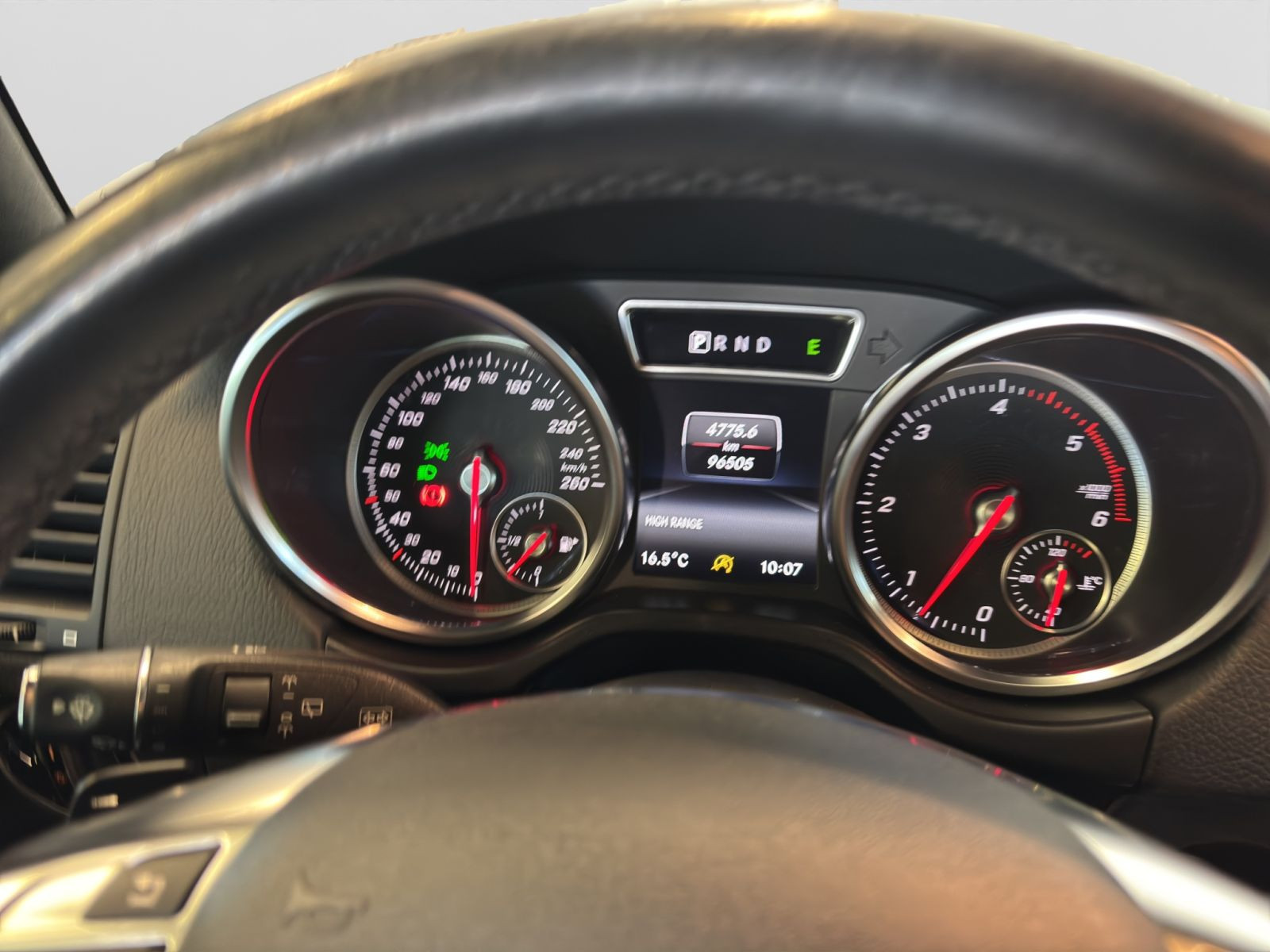 Mercedes-Benz - G 350_12