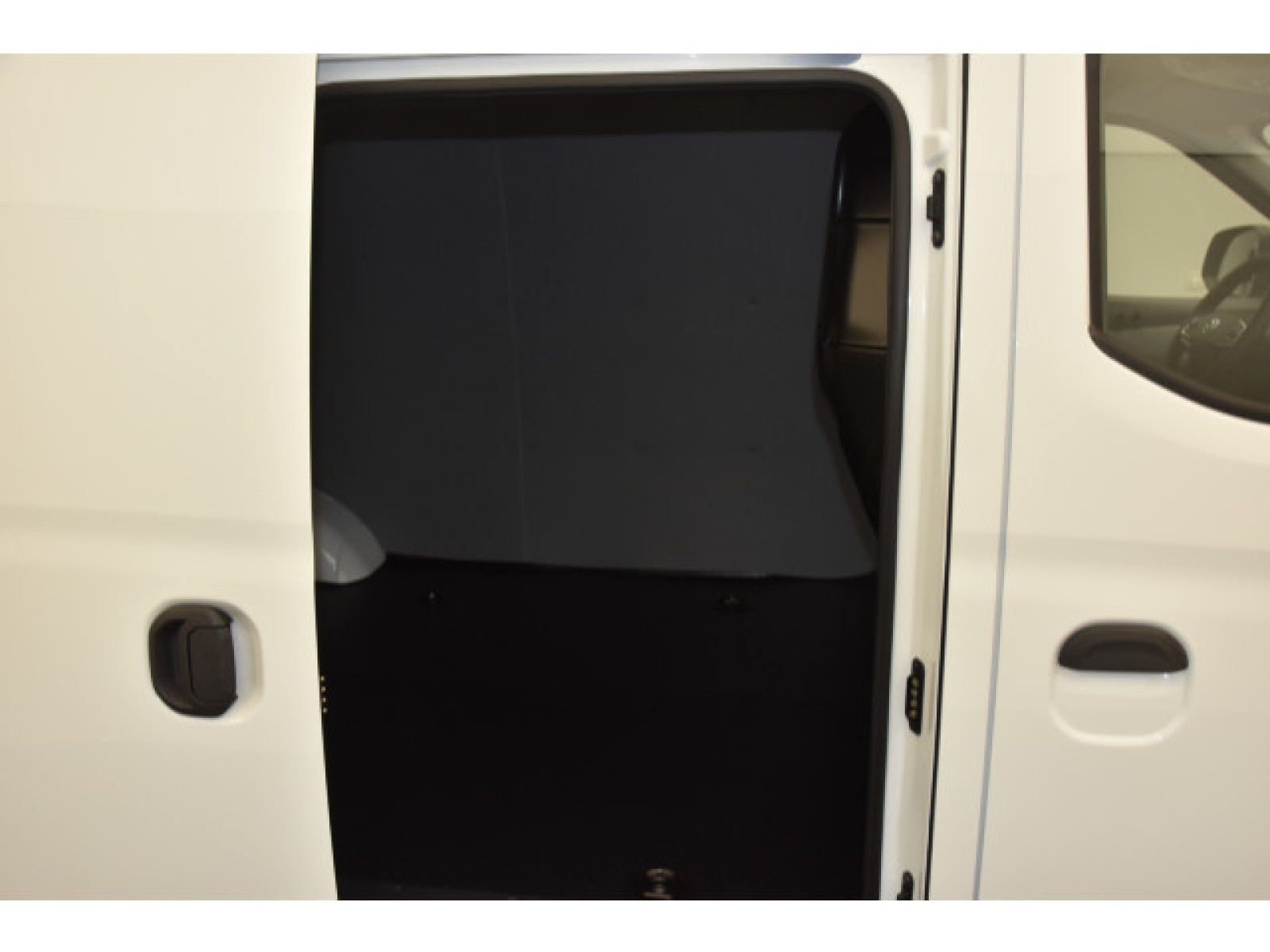 Maxus - eDELIVER 3_10