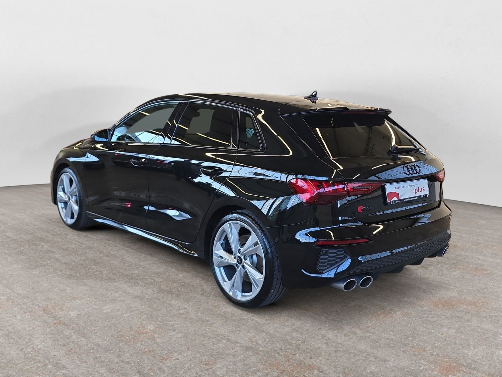 diagonalansicht-hinten-aussen